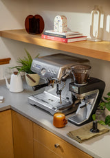 Breville Barista Touch Impress Automatic Espresso Machine with Grinder and Assisted Tamping – BES881